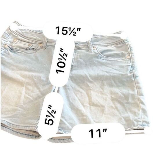Seven7 Denim Mid Rise Light Wash shorts size 12 - Picture 4 of 8